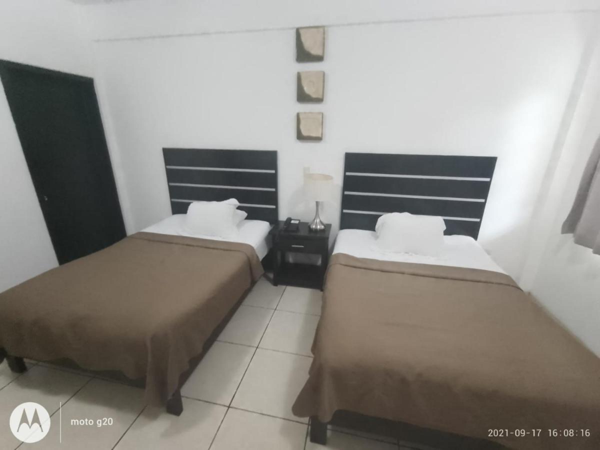 Hotel & Suites Mo Sak تاباتشولا المظهر الخارجي الصورة
