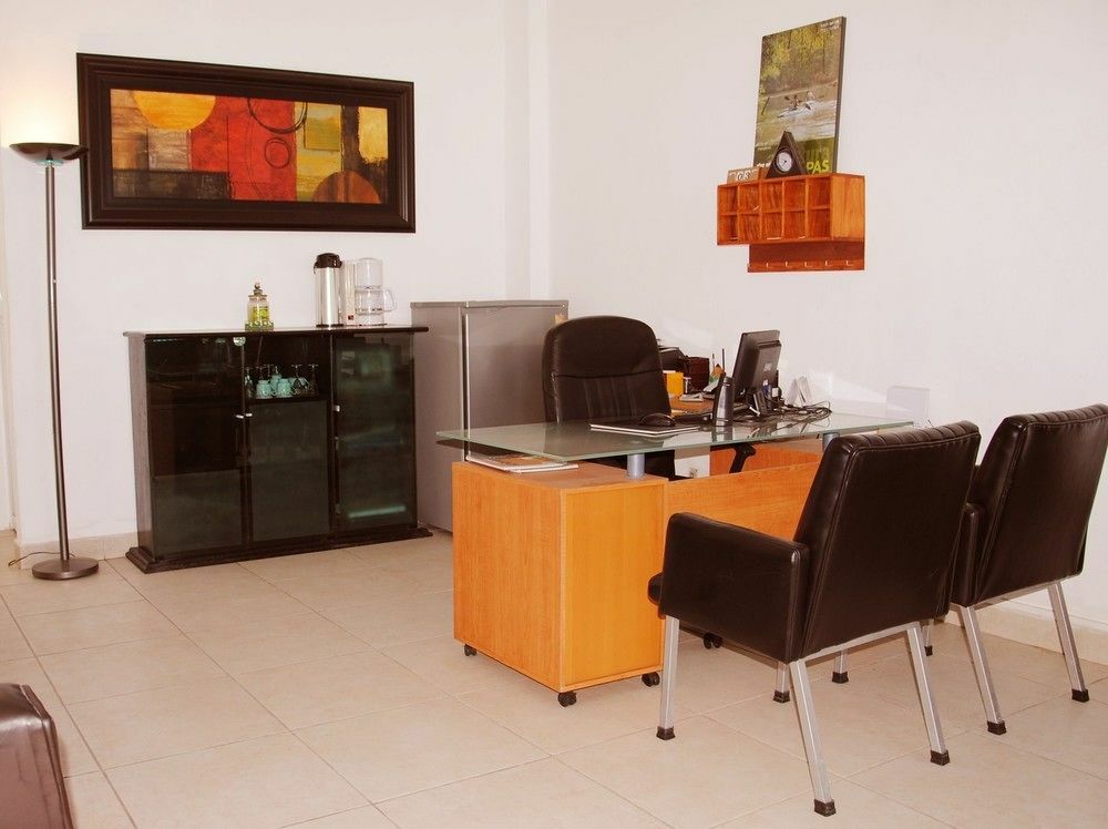 Hotel & Suites Mo Sak تاباتشولا المظهر الخارجي الصورة
